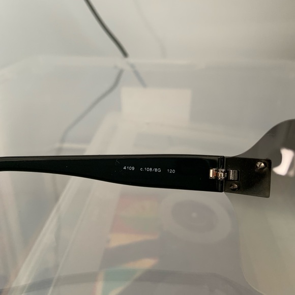 Chanel wrap around sunglasses model 4109 - Picture 7 of 8